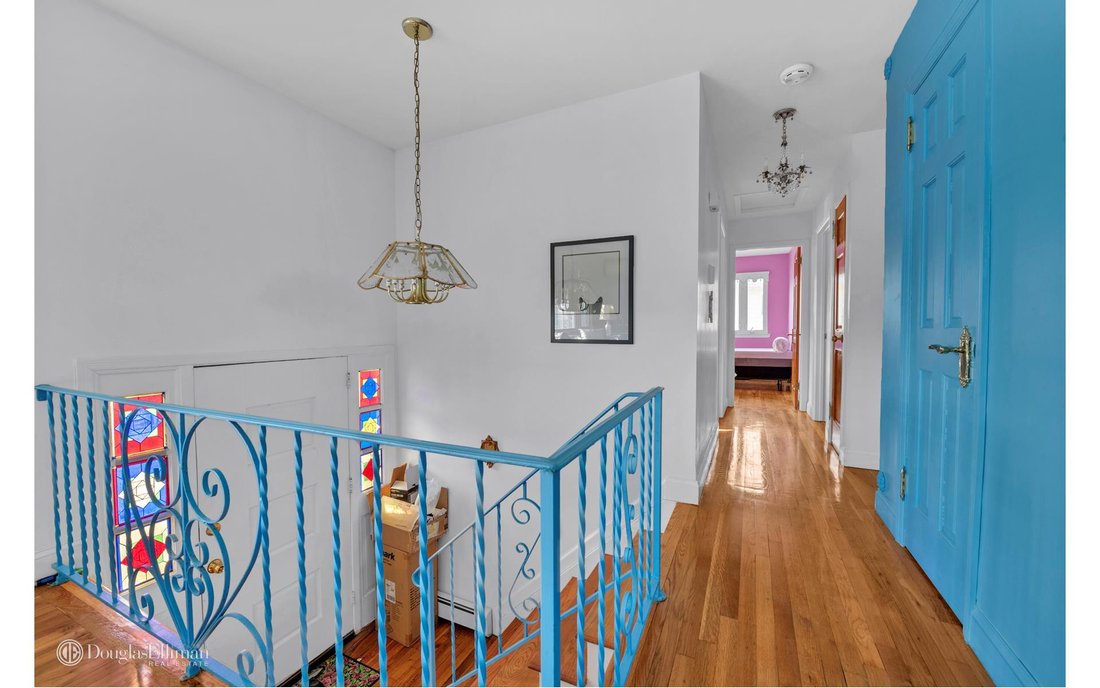 House in Bayville, New York, United States 2 - 15312420
