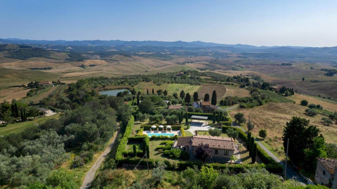 Country House in Volterra, Tuscany, Italy 1 - 15328140