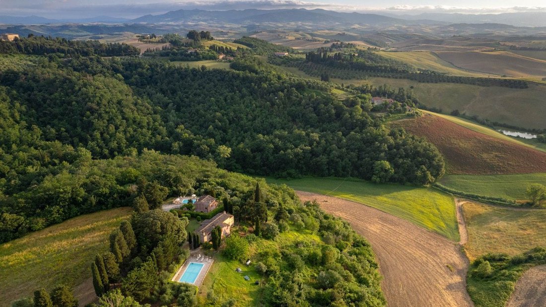 Country House in Volterra, Tuscany, Italy 1 - 15328137