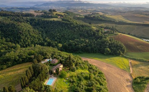 Country House in Volterra, Tuscany, Italy 1