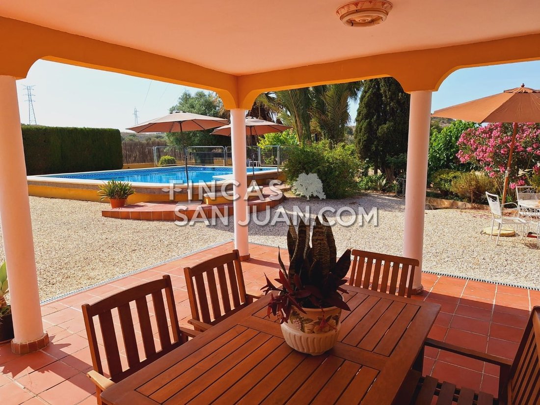 Chalet in Alicante, Valencian Community, Spain 5 - 15326224