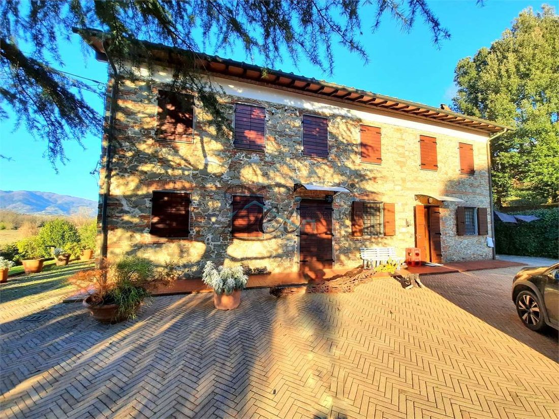 Estate in Montecarlo, Tuscany, Italy 1 - 15328729
