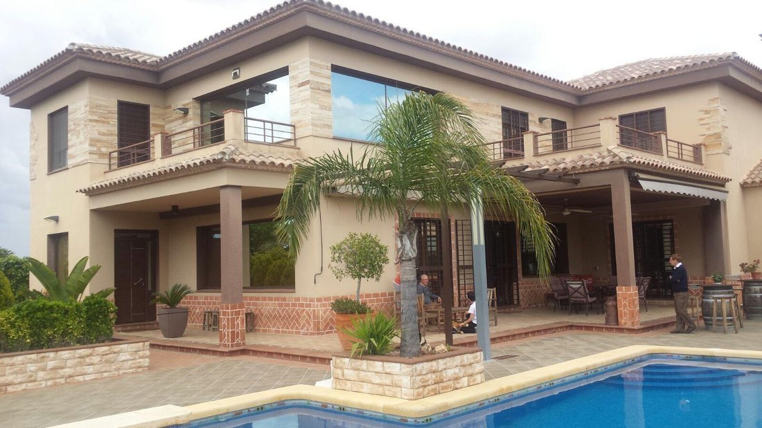 Villa in La Carlota, Andalusia, Spain 1 - 15329911