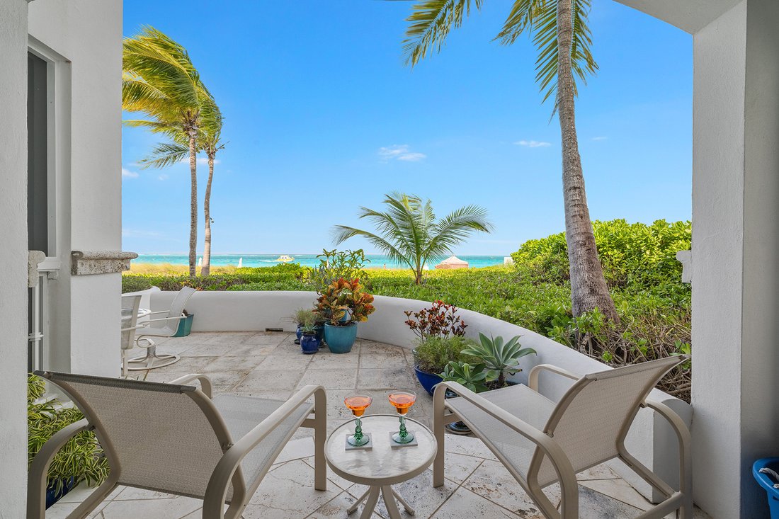 Condo in Grace Bay, Caicos Islands, Turks and Caicos Islands 2 - 15044218