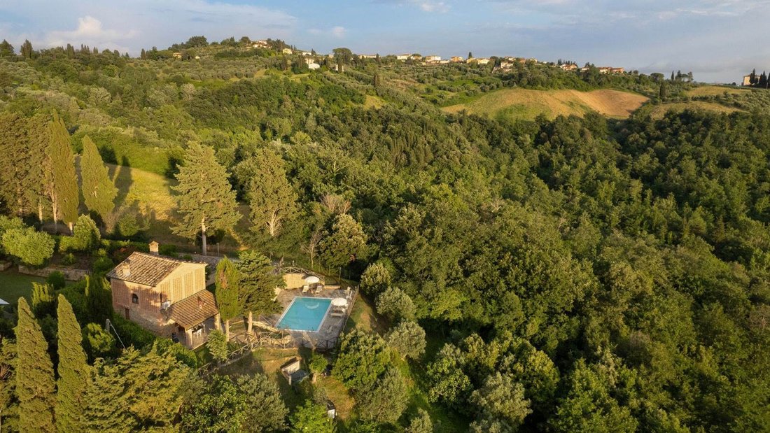 Country House in Volterra, Tuscany, Italy 2 - 15328137