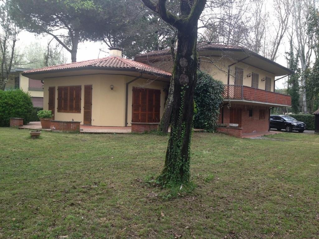 Villa in Poveromo, Massa, Italy 4 - 15328581