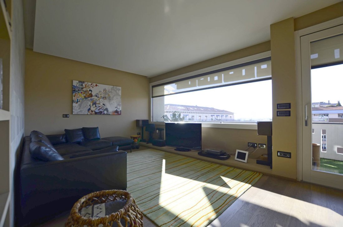 Apartment in Verona, Veneto, Italy 2 - 15329137