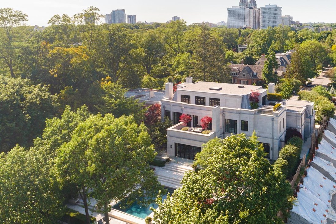 House in Toronto, Ontario, Canada 3 - 15328659