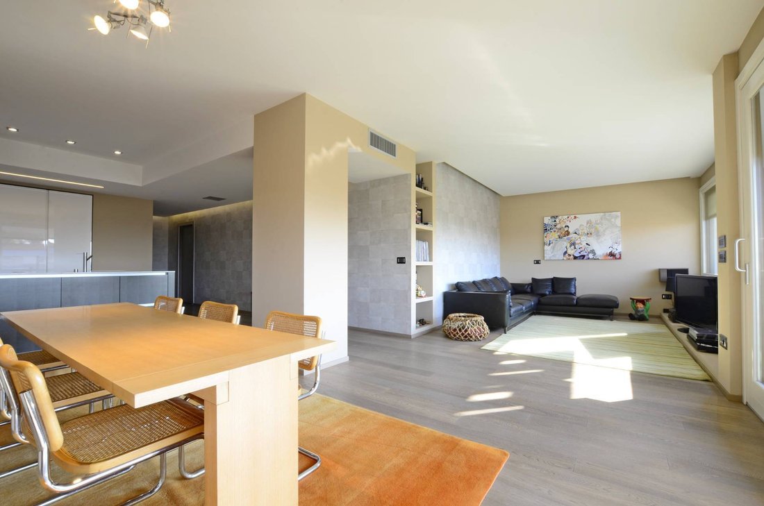 Apartment in Verona, Veneto, Italy 3 - 15329137