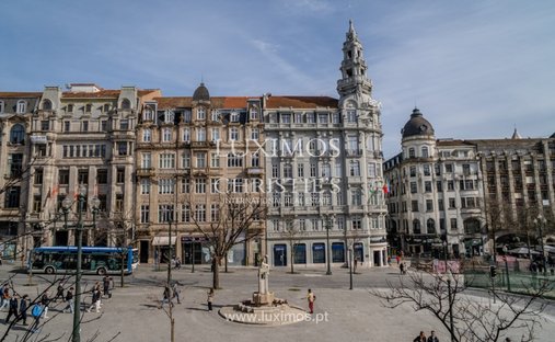 Apartment in Cedofeita, Santo Ildefonso, Se, Miragaia, Sao Nicolau e Vitoria, Porto District, Portugal 1