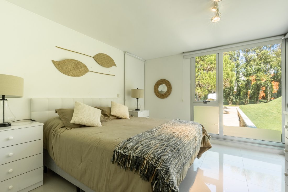 Apartment in Punta del Este, Maldonado Department, Uruguay 5 - 15328251