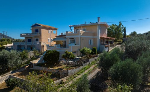 House in Koinotita Kranidiou, Kranidi, Greece 1