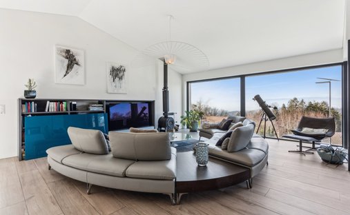 House in Belmont-sur-Lausanne, Vaud, Switzerland 1