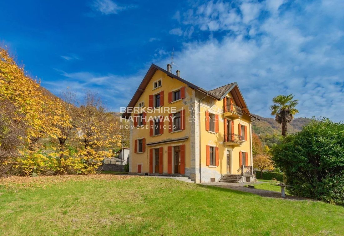 Villa in Casasco d'Intelvi, Lombardy, Italy 1 - 12351443