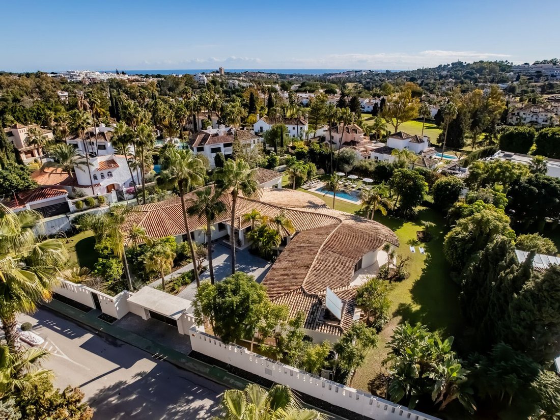 Villa à Nueva Andalucia, Marbella, Espagne 2 - 15331225