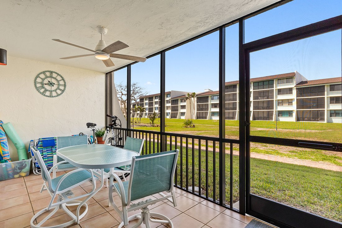 Condo in Sanibel, Florida, United States 5 - 15330856