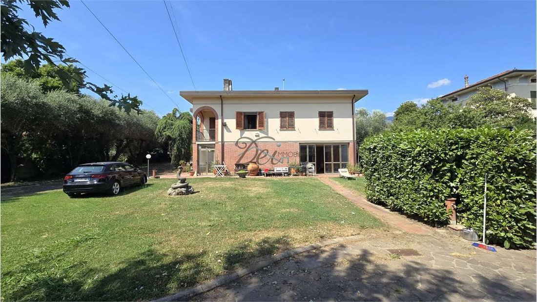 Villa in Capannori, Tuscany, Italy 3 - 15331543