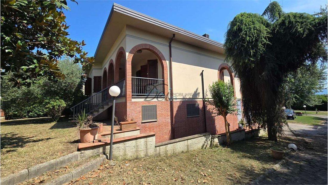 Villa in Capannori, Tuscany, Italy 4 - 15331543