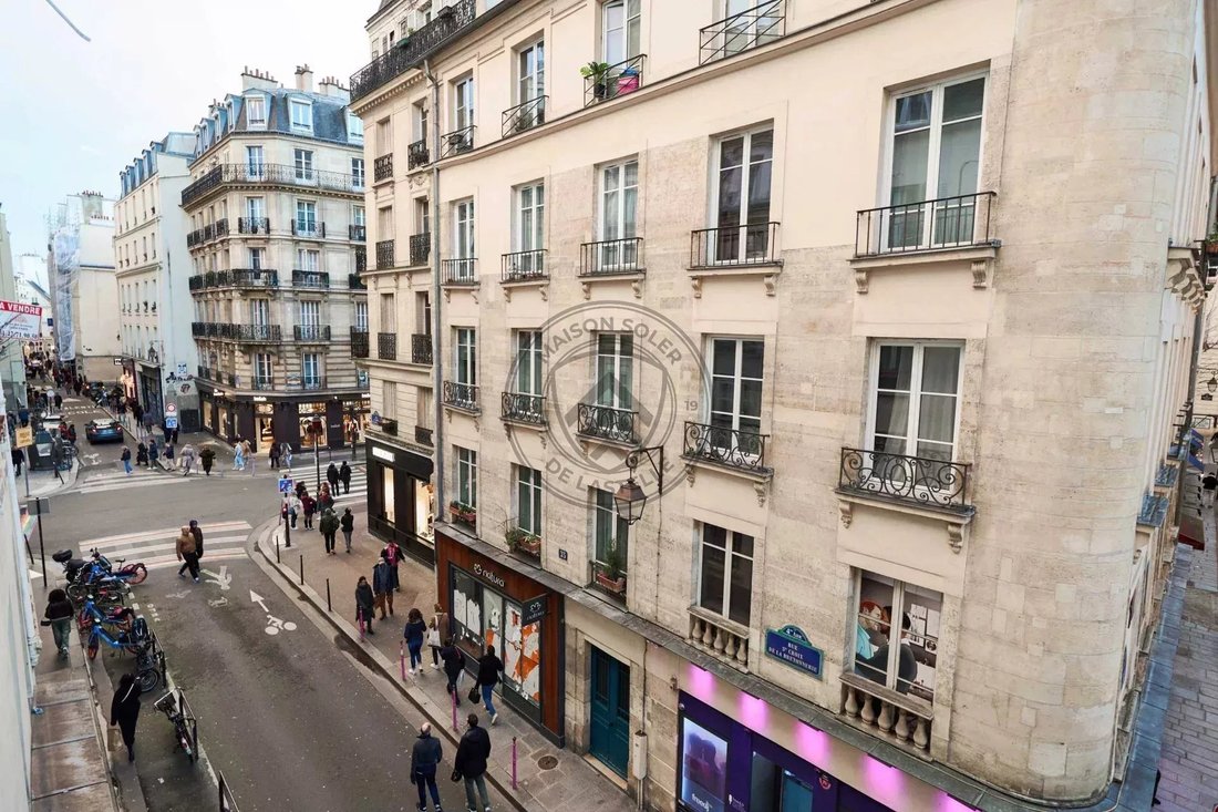 Apartment in Saint Gervais, Paris 4e Arrondissement, Paris 4 - 15332187