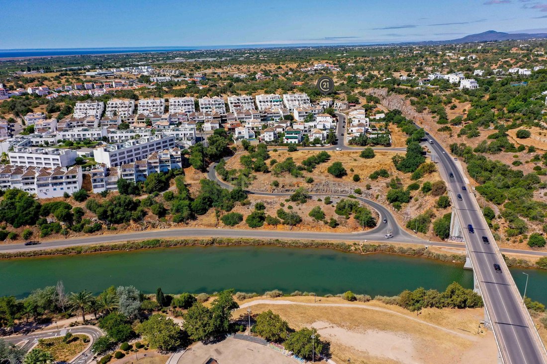 Villa in Tavira (Santa Maria und Santiago), Algarve, Portugal 1 - 15332357