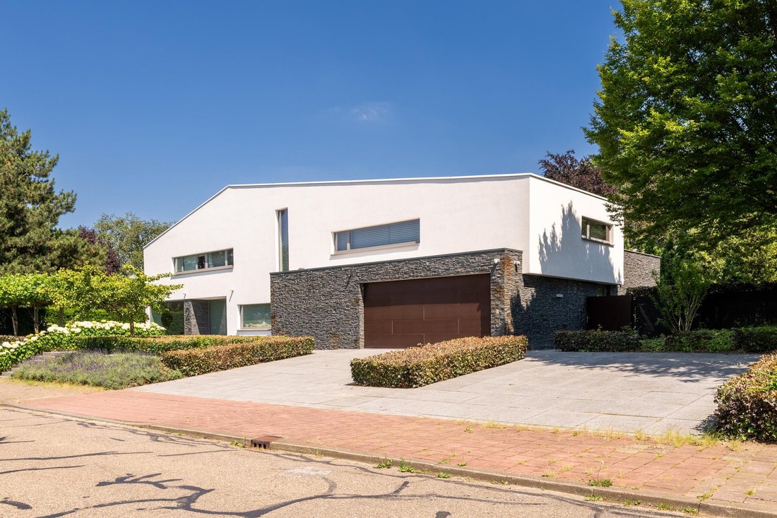 Villa in Sittard, Limburg, Netherlands 2 - 15333439