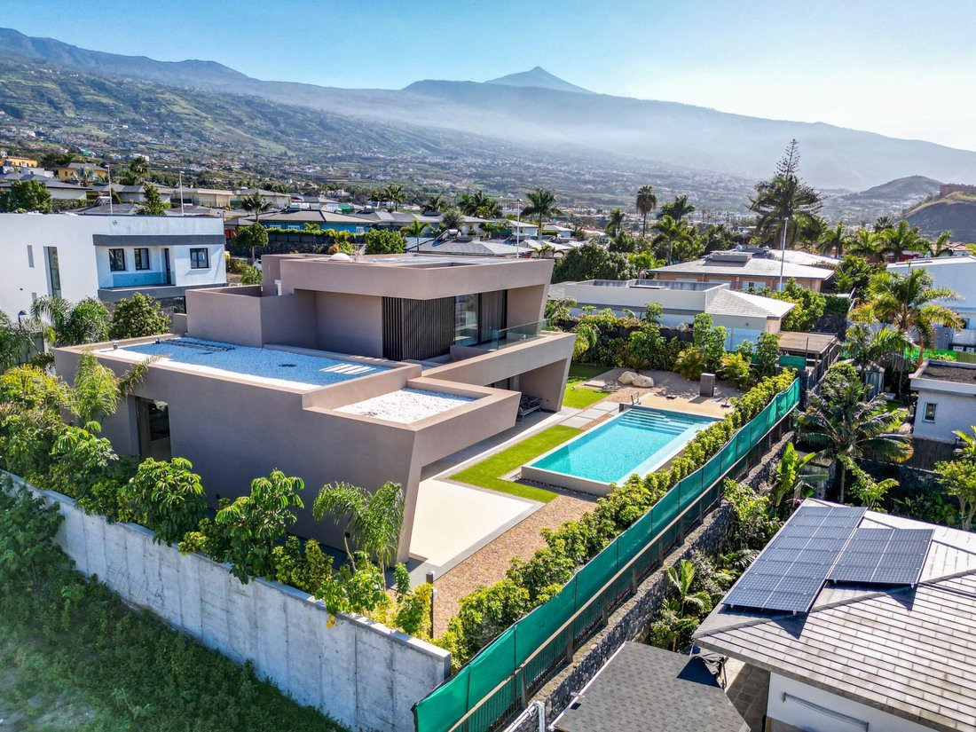Villa in Puerto de la Cruz, Canary Islands, Spain 4 - 15330783