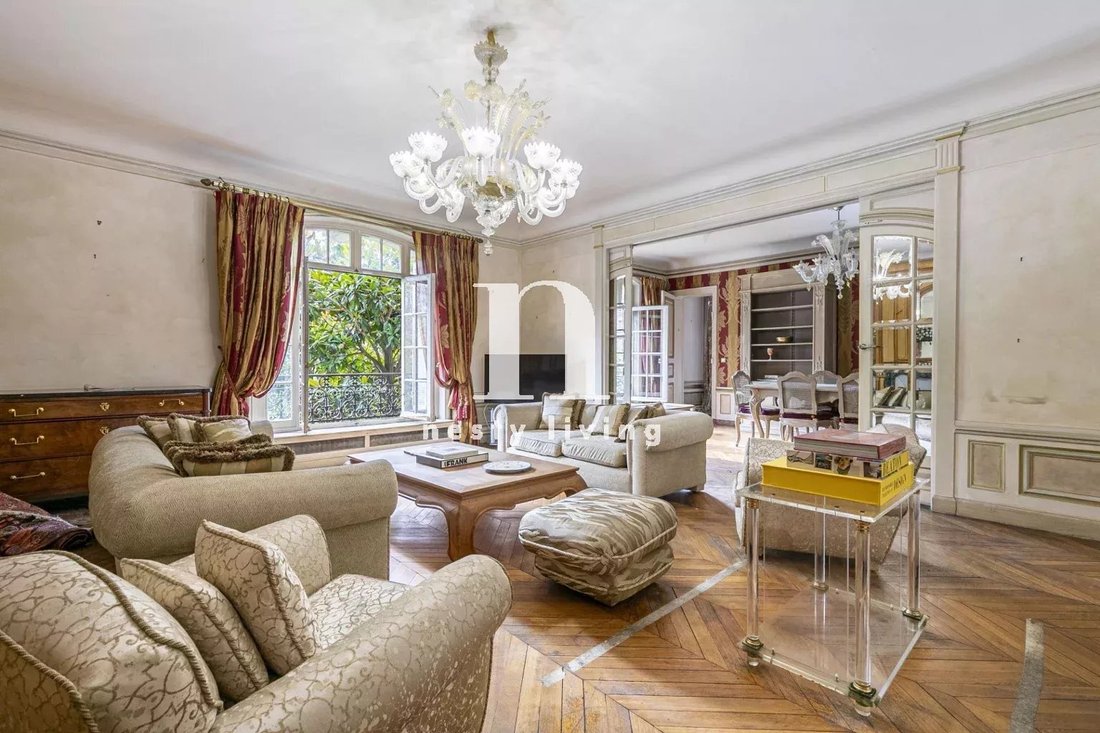 Apartment in Porte Dauphine, Paris 16e Arrondissement, Paris 2 - 15331270