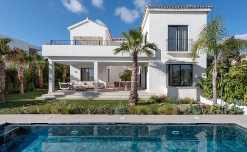 Villa a Estepona, Andalusia, Spagna 1