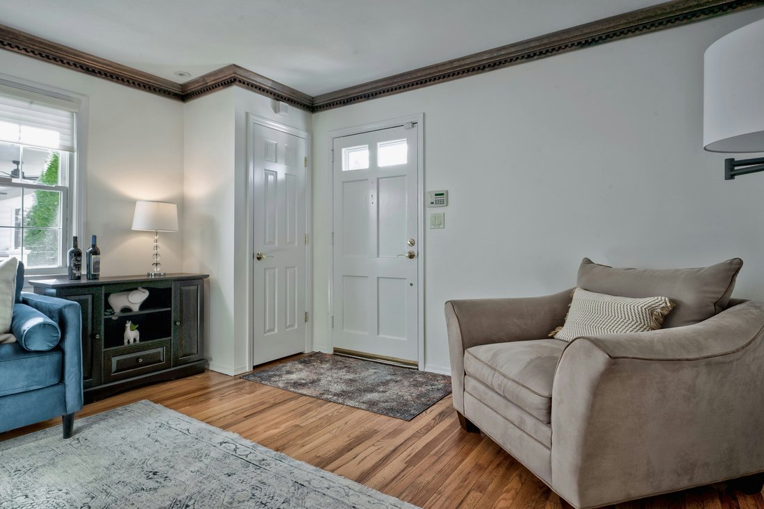 House in Port Washington, New York, United States 3 - 15332317