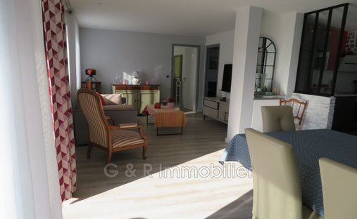Apartment in Sanary-sur-Mer, Provence-Alpes-Côte d'Azur, France 1