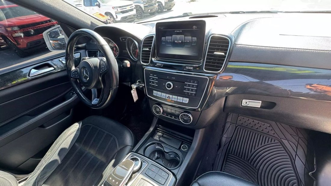 Suv in Frankfort, IN, United States 4 - 15333626