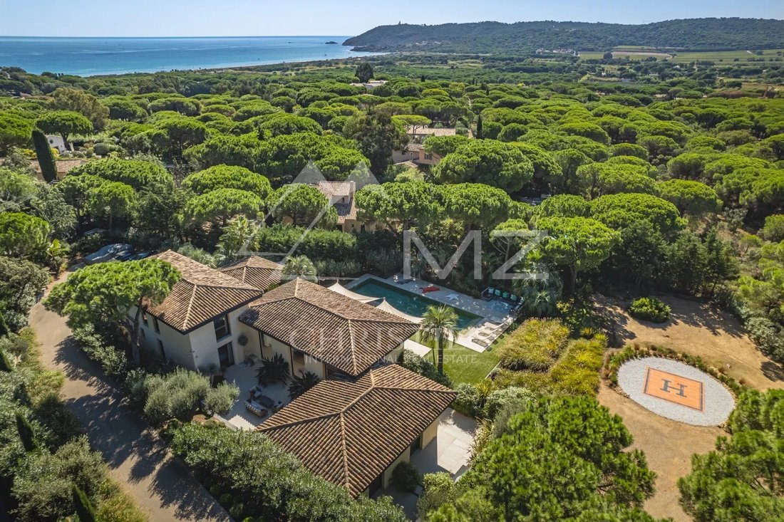 Villa in Ramatuelle, Provence-Alpes-Côte d'Azur, France 1 - 11139345