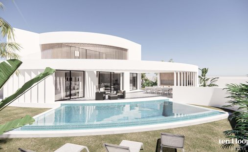 Villa in Praia da Luz, Algarve, Portugal 1