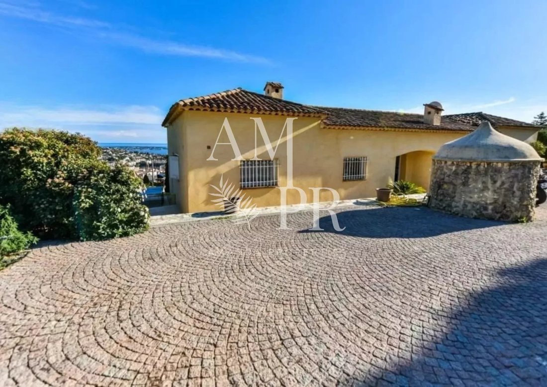 Villa in Cannes, Provence-Alpes-Côte d'Azur, France 3 - 10877345