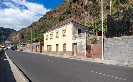 Villa in Madalena do Mar, Madeira, Portugal 1