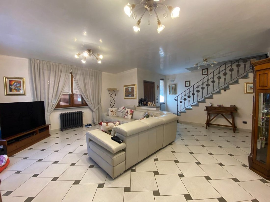 Villa in Poggio a Caiano, Tuscany, Italy 3 - 15337245