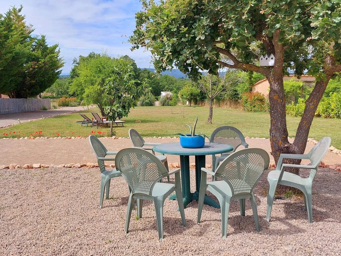 Villa in Régusse, Provence-Alpes-Côte d'Azur, France 2 - 15337898