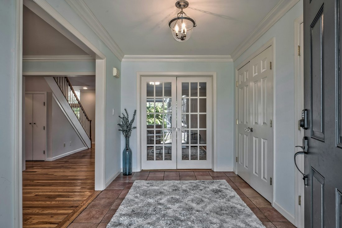 House in Port Washington, New York, United States 3 - 15334930