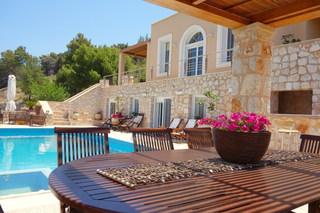 Villa in Koinotita Kranidiou, Kranidi, Greece 4 - 15337907