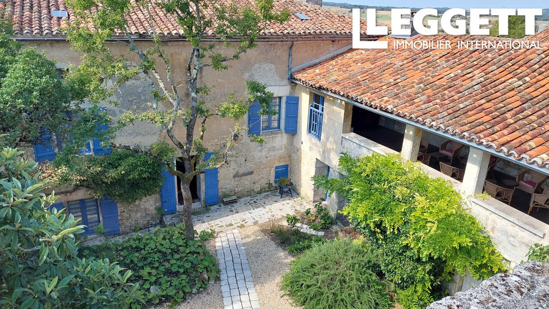 House in Villebois-Lavalette, Nouvelle-Aquitaine, France 2 - 14691969