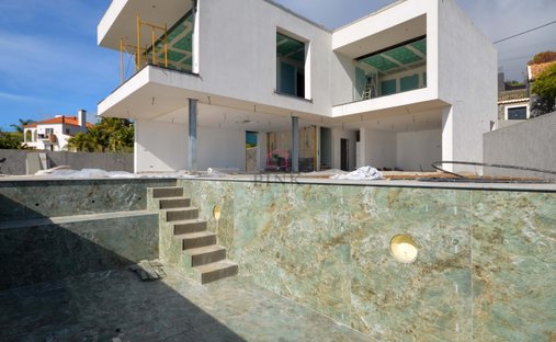 Villa in Prazeres, Madeira, Portugal 1