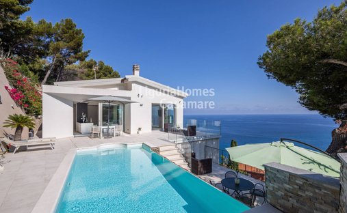 Villa in Pinamare, Andora, Liguria 1