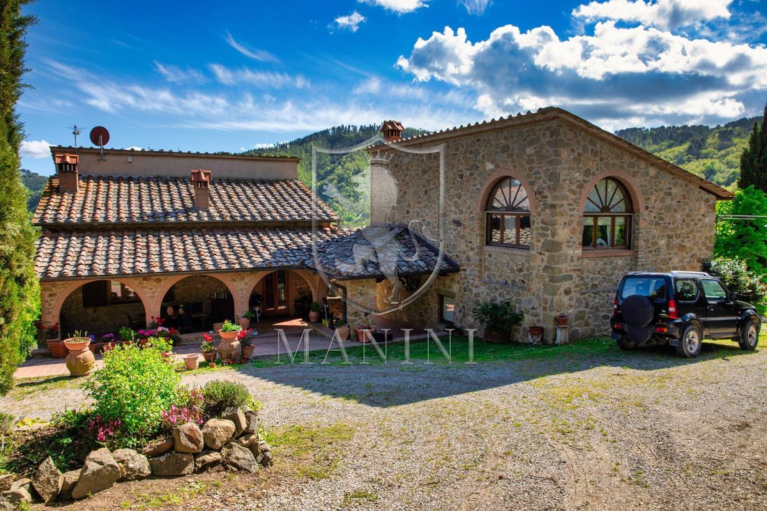 Country House in Bucine, Tuscany, Italy 2 - 15337960