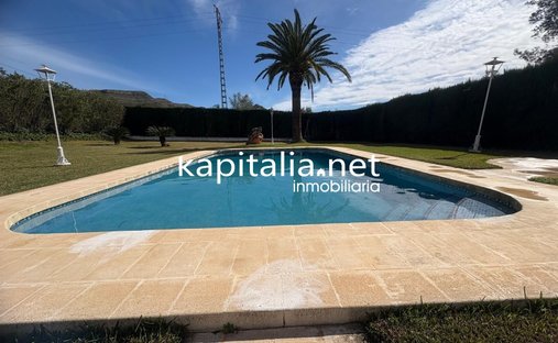 Villa in Barxeta, Valencian Community, Spain 1