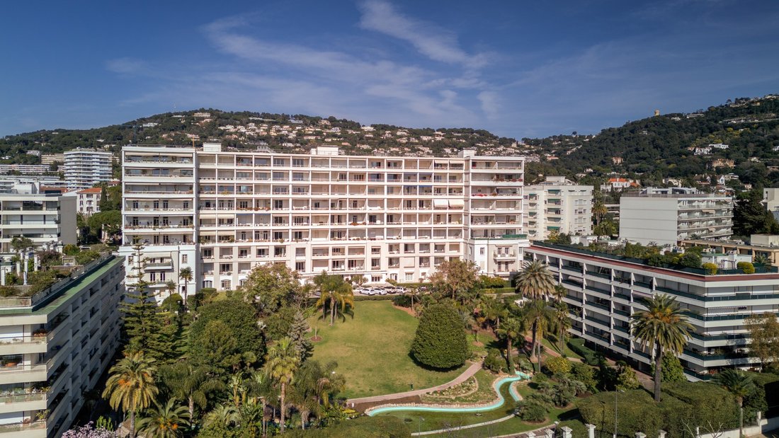 Apartment in Saint Nicolas, Cannes, France 2 - 15340564