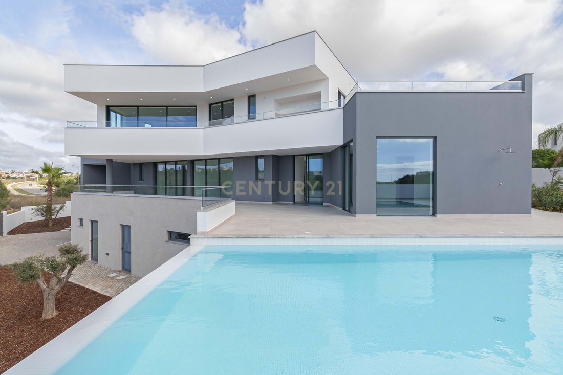 Villa in Sao Goncalo de Lagos, Algarve, Portugal 1 - 15043487