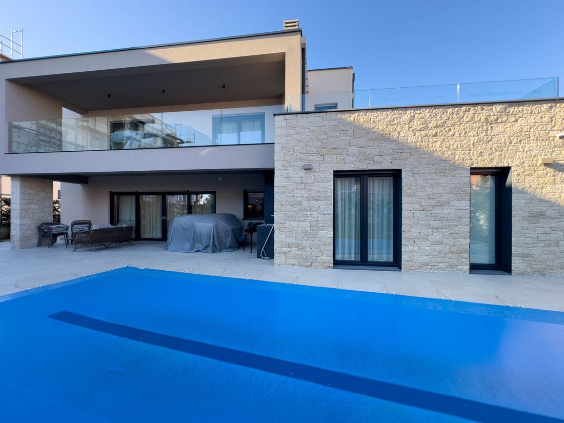 Villa in Porec, Istria County, Croatia 2 - 15340080