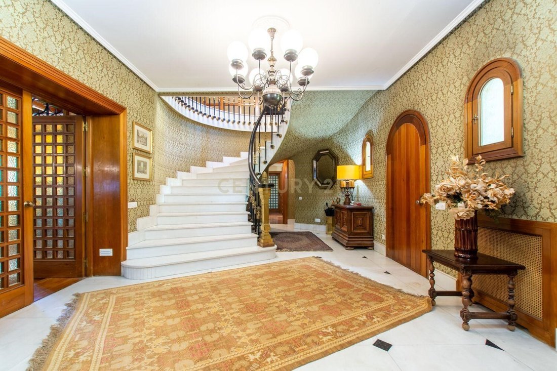 Villa in Boadilla del Monte, Comunidad de Madrid, Spain 3 - 12713446