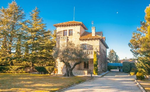 Villa in Torrelodones, Community of Madrid, Spain 1