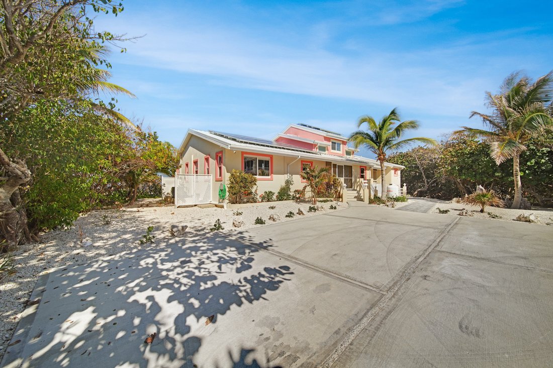 House in Rum Point, North Side, Cayman Islands 3 - 15342393